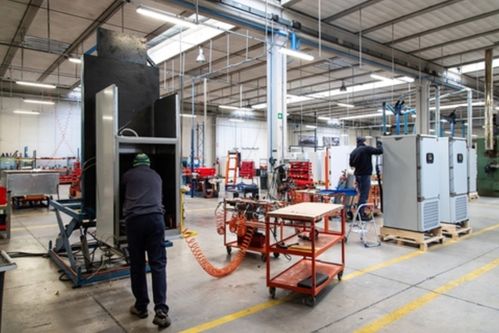 科學(xué)運(yùn)輸和存儲(chǔ),是保證疫苗順利接種的第一步,新冠疫苗的儲(chǔ)運(yùn)要求帶來(lái)巨大挑戰(zhàn)